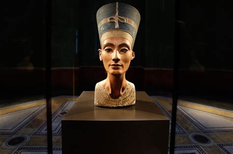 Secret Chamber In King Tuts Tomb Might Contain Queen Nefertiti