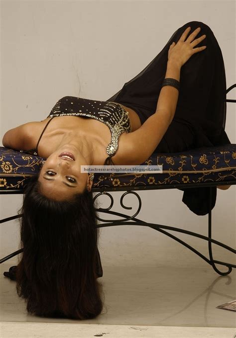Hot Indian Actress Rare Hq Photos South Actress Anushka Shetty Curvy
