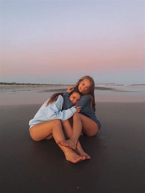 Lilybmyers On Insta Cute Beach Pictures Beach Best Friends Beach Photography Poses