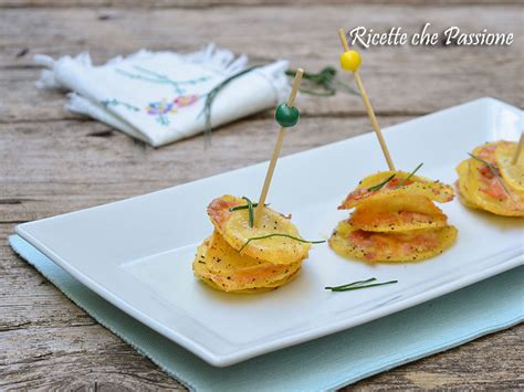 Polpette di tonno e patate: Patate con salmone affumicato al forno - Ricette che Passione