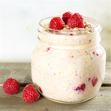 Top your vegan overnight oats with whatever you like. Pin on low calorie cocktail