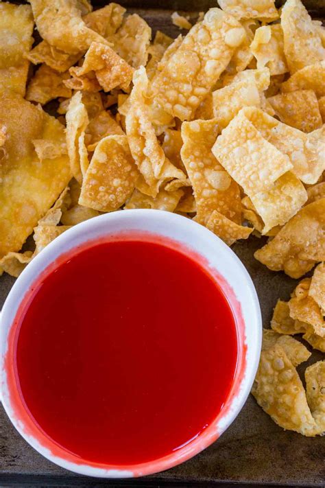 Homemade sweet and sour sauce is quick, easy, and the perfect condiment for chinese takeout or your own fried chicken. Sweet And Sour Sauce | RecipeLion.com