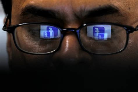Facebook To Shut Down Face Recognition System Delete Data Pbs Newshour