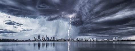Michael Willis Photography Perth City Lightning