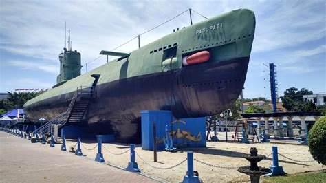 Terbesar di dunia kapal selam siluman angkatan laut rusia yang bikin negara lain segan. Sejarah + Harga Tiket Masuk Monumen Kapal Selam