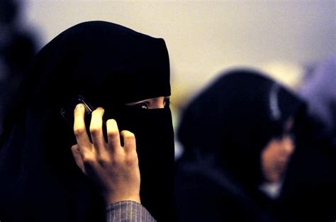 Australian Police Allowed To Demand Women Remove Burqas Arabian Business Latest News On The