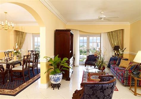 Courtleigh Hotel And Suites In Kingston Jamaica Jamaica Hotel Penthouse Suites Hotel