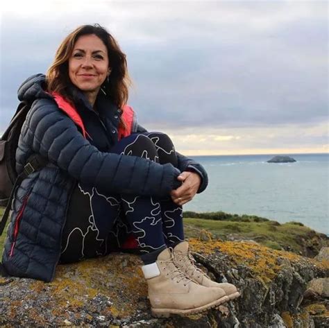 Countryfiles Julia Bradbury Shares Topless Photo In Moving Post Before