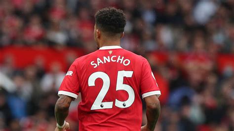 jadon sancho makes man utd debut v leeds manchester united