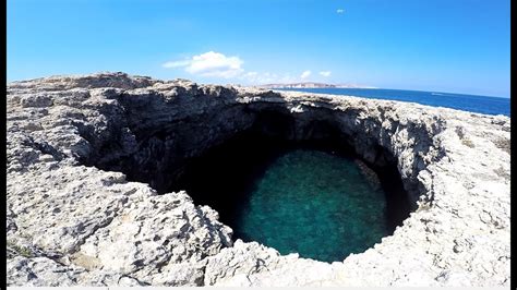 Malta Diving Roofless Cave Coral Lagoon Lahrax Point Tal Mellieha