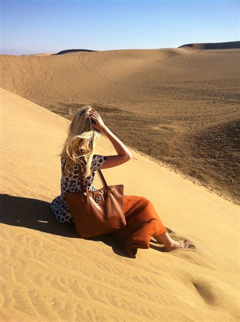 Travel And Look Leoprint In The Dunes Of Maspalomas The Blonde Lion