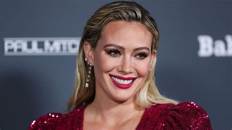 Hilary Duff Talks How I Met Your Father And Lizzie Mcguire Variety