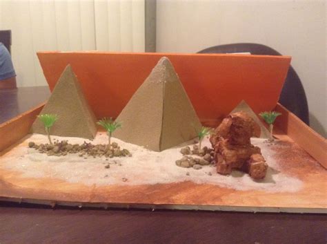 Pyramids Of Egypt And The Great Sphinx Diorama Pyramid Project Ideas