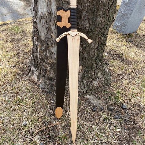 Éowyns Sword Wood Handcrafted Lord Of The Rings Lotr Etsy Lund