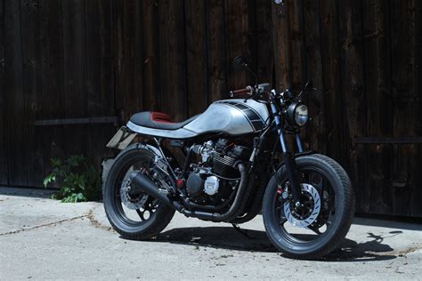 30 kilogramm leichter als im serienzustand und hat vermutlich knappe 80 ps. XJ600 cafe racer by Motopola | Cafe racer, Racer, Cafe