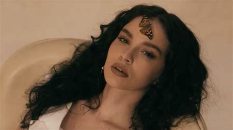 Image Result For Sabrina Claudio Unravel Me Sabrinaclaudio In 2020