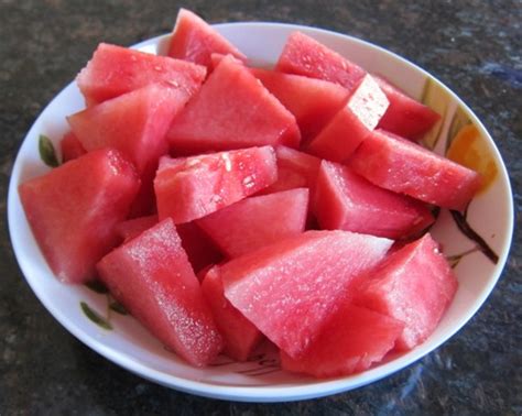 How To Cut A Watermelon Into Chunks Melanie Cooks