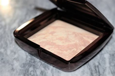 Hourglass Ambient Lighting Infinity Powder Review
