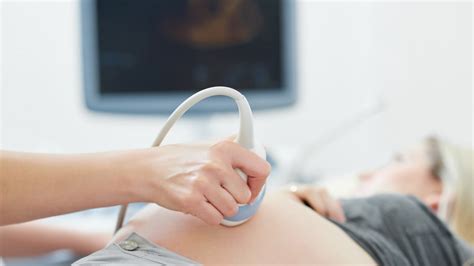Hse To Allow Partners Of Pregnant Women To Attend 20 Week Scans Everymum