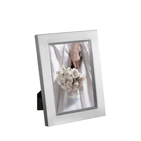 Jun 10, 2021 · knowing where to place your wedding day photos is tricky so make things easy for the newlyweds with this cool photo frame for five photos. Vera Wang Satin Silver Frame, 4 x 6 | Wedding picture frames, Wedding frames, Engagement frames