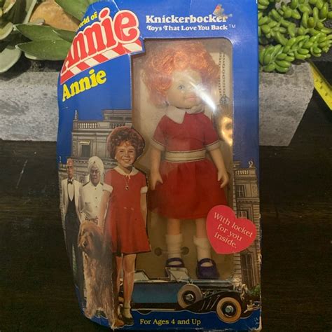 Knickerbocker Toys Vintage 982 The World Of Annie Knickerbocker