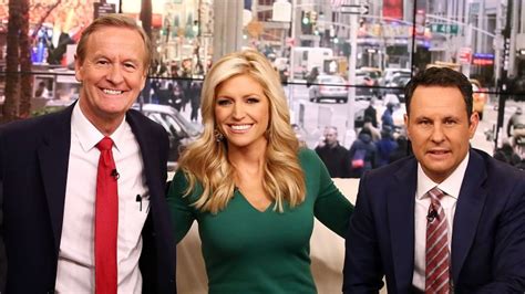 The Real Reason Ainsley Earhardt S Husband Filed For Divorce