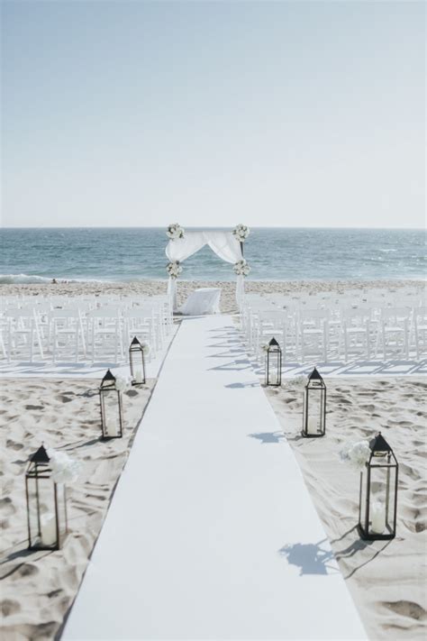 All White Relaxed Malibu Beach Wedding Weddingomania