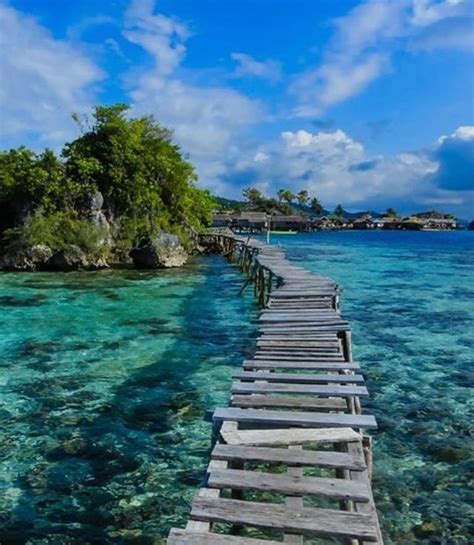 Tomini Bay Indonesia Cool Places To Visit Beautiful Places To Visit