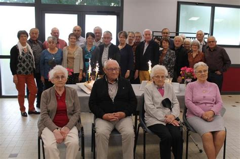 De Joyeux Anniversaires Au Club De Lamitié Saint Denis Sur Coise 42140