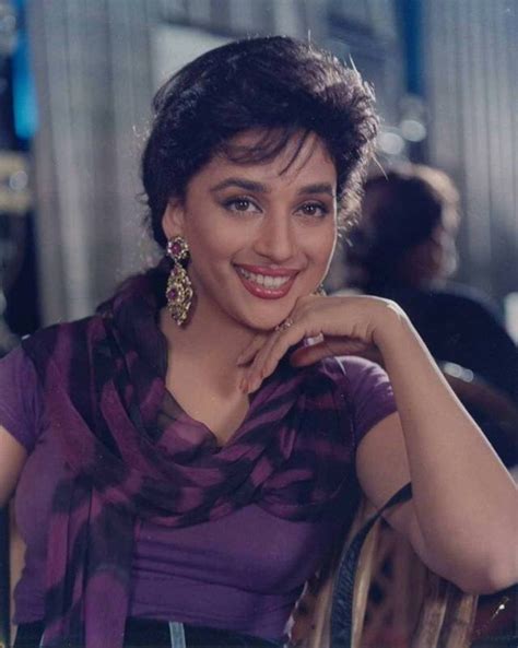 Madhuri Dixit 90s Beauty Madhuri Dixit Beauty Bollywood Actress