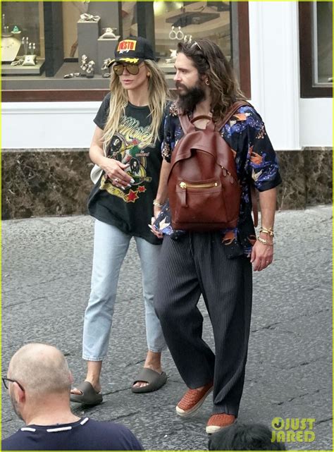 Heidi Klum Passionately Kisses Husband Tom Kaulitz On A Boat In Capri