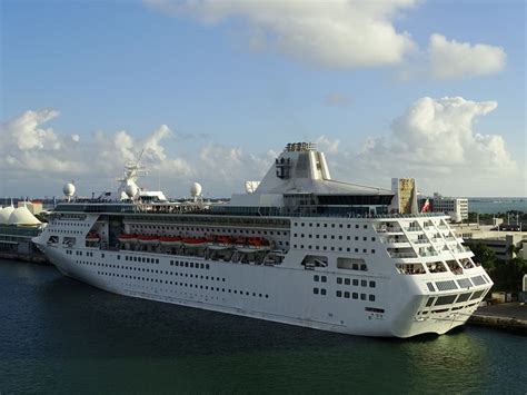 Chantiers de l'atlantique, saint nazaire france yard number: Photos: Empress of the Seas - Cruise Industry News ...