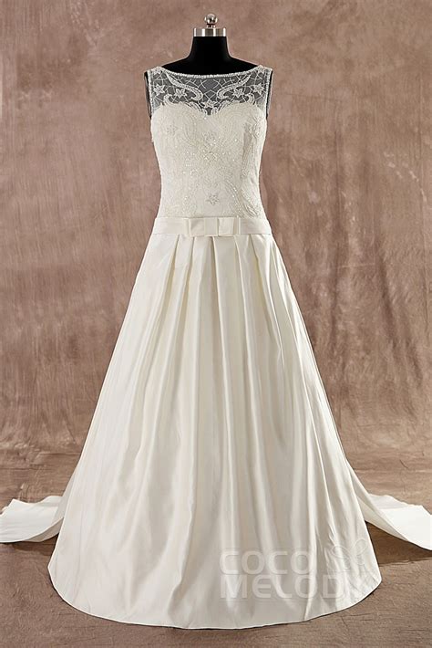 2013 The Most Beautiful Wedding Dress The Summer Months Strapless Backless Wedding Dress Is