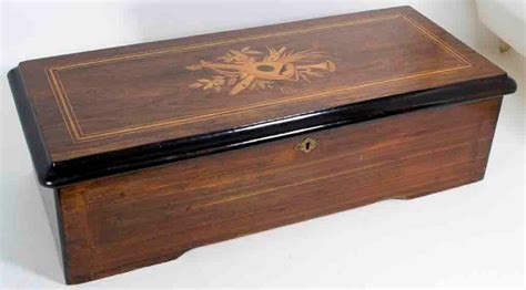 We have information and price guides to all kinds of music boxes including musical snuff boxes and other novelty boxes. Antique Swiss, Six-Air Rosewood Musical Box, circa 1890 at 1stdibs