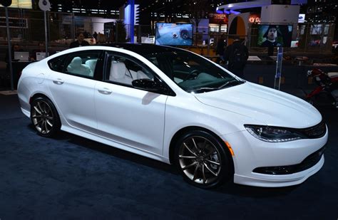 2015 (mmxv) was a common year starting on thursday of the gregorian calendar, the 2015th year of the common era (ce) and anno domini (ad) designations, the 15th year of the 3rd millennium. 2015 Chrysler 200 Gets Mopar Treatment in Chicago [Live ...