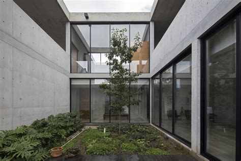 Gallery Of Casa Lomas Oficio Taller 15 Patio Interior