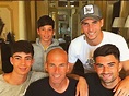 PHOTOS. Zinedine Zidane : qui sont ses quatre fils, Enzo,... - Closer