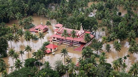 Kerala Flooding Hundreds Killed In Indian States Worst Rains Since