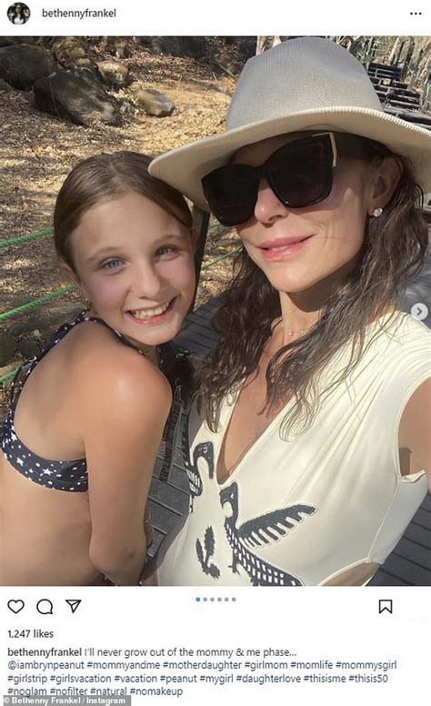 Bethenny Frankel Shares Vacation Photos With Daughter Bryn 11 Ill