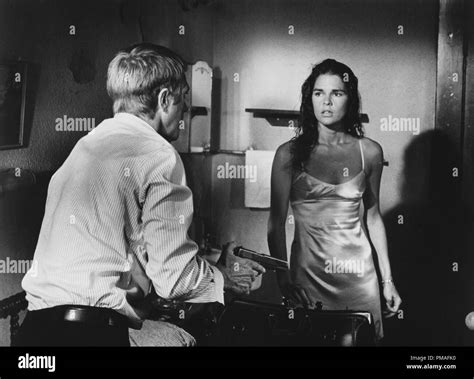 Steve Mcqueen And Ali Macgraw In The Getaway National General