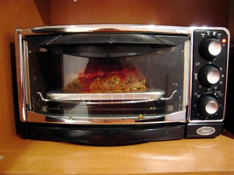 Heating products in a convection oven is done by a combination of the following. How To Work A Convection Oven With Meatloaf : Discover how a convection oven can help you cook ...