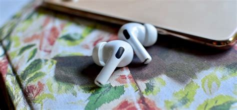 Apple will launch a lite version of its airpods pro wireless earphones without noise canceling feature in the first half of 2021, theelec has learned. Apple Is Planning To Launch New AirPods, AirPods Pro in ...