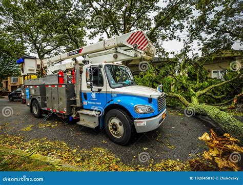 Con Edison Repair Crew Restores Power And Clears Street The Aftermath