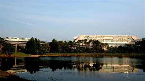 Where to Eat at Orlando International Airport (MCO) - Eater