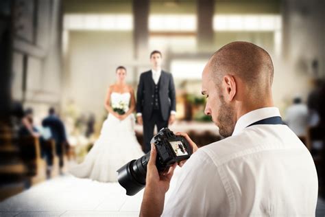 Reasons You Should Hire a Professional Wedding Photographer - Royal Wedding