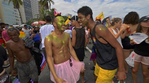 así se celebrará la décima edición del desfile del orgullo gay en miami video univision 23