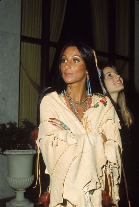 Chers Most Iconic Fashion Moments Over The Last 6 Decades Photos Free