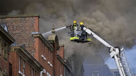 Firefighters Have Higher Heart Attack Risk Because Of Heat Bbc News