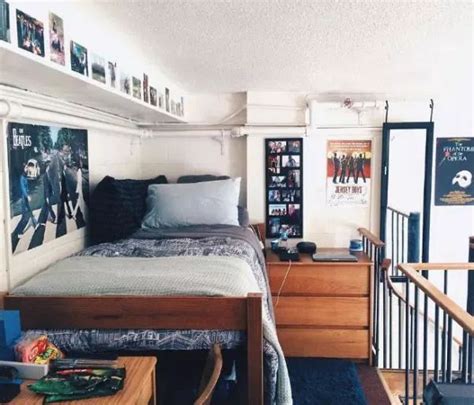 20 items every guy needs for his dorm college apartment decor dorm room diy guy dorm rooms