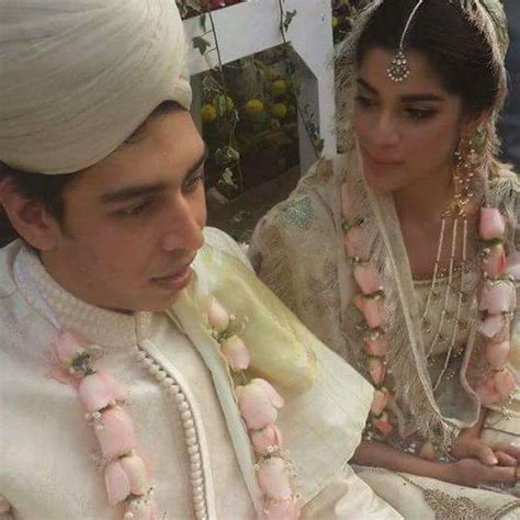 Sanam Saeed Wedding Pictures With Her Husband Farhan Hasan Pk Showbiz